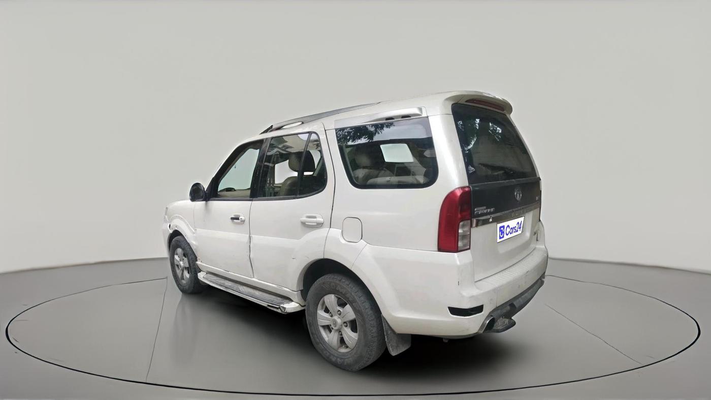 2013 Tata Safari Storme 2.2 VX 4X4, Diesel, Manual, 1,63,728 km, exterior
