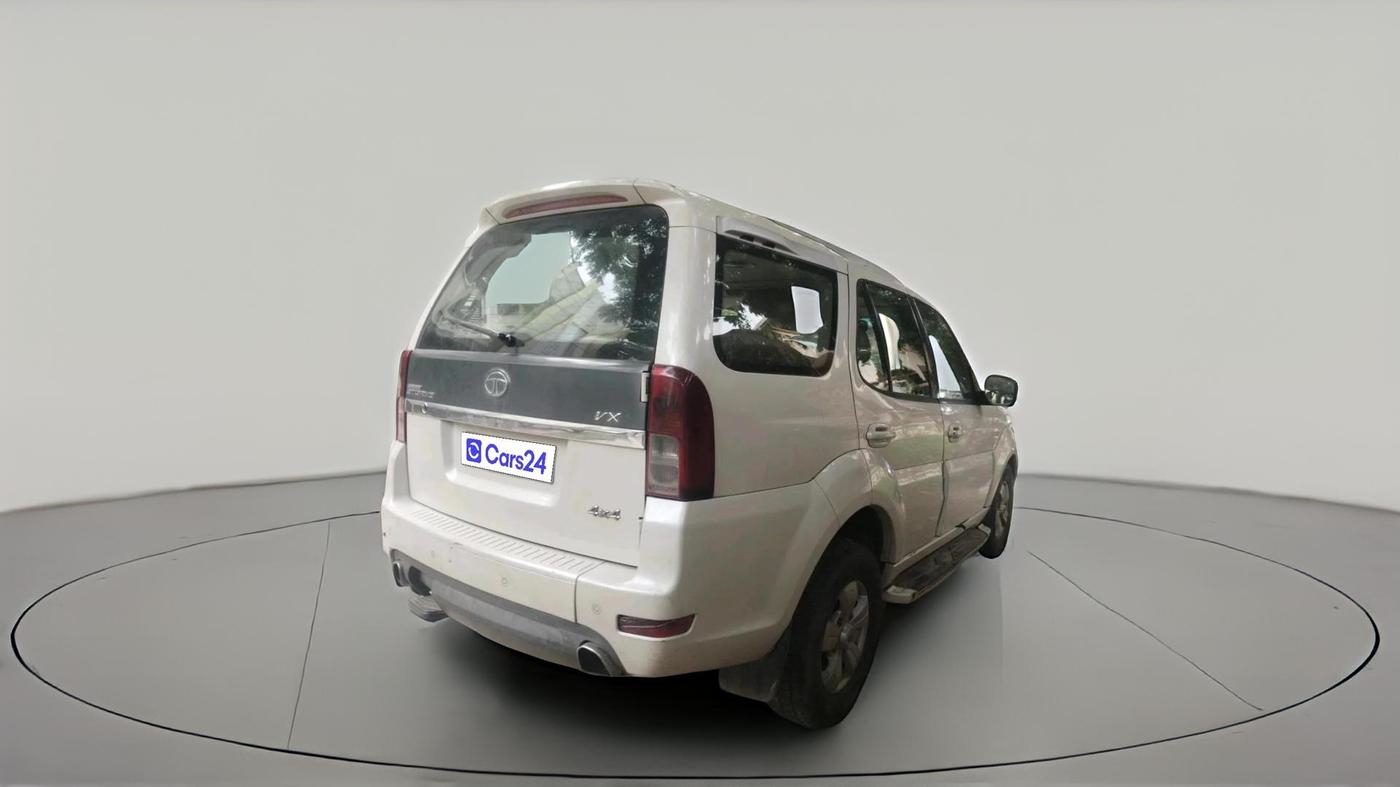 2013 Tata Safari Storme 2.2 VX 4X4, Diesel, Manual, 1,63,728 km, exterior