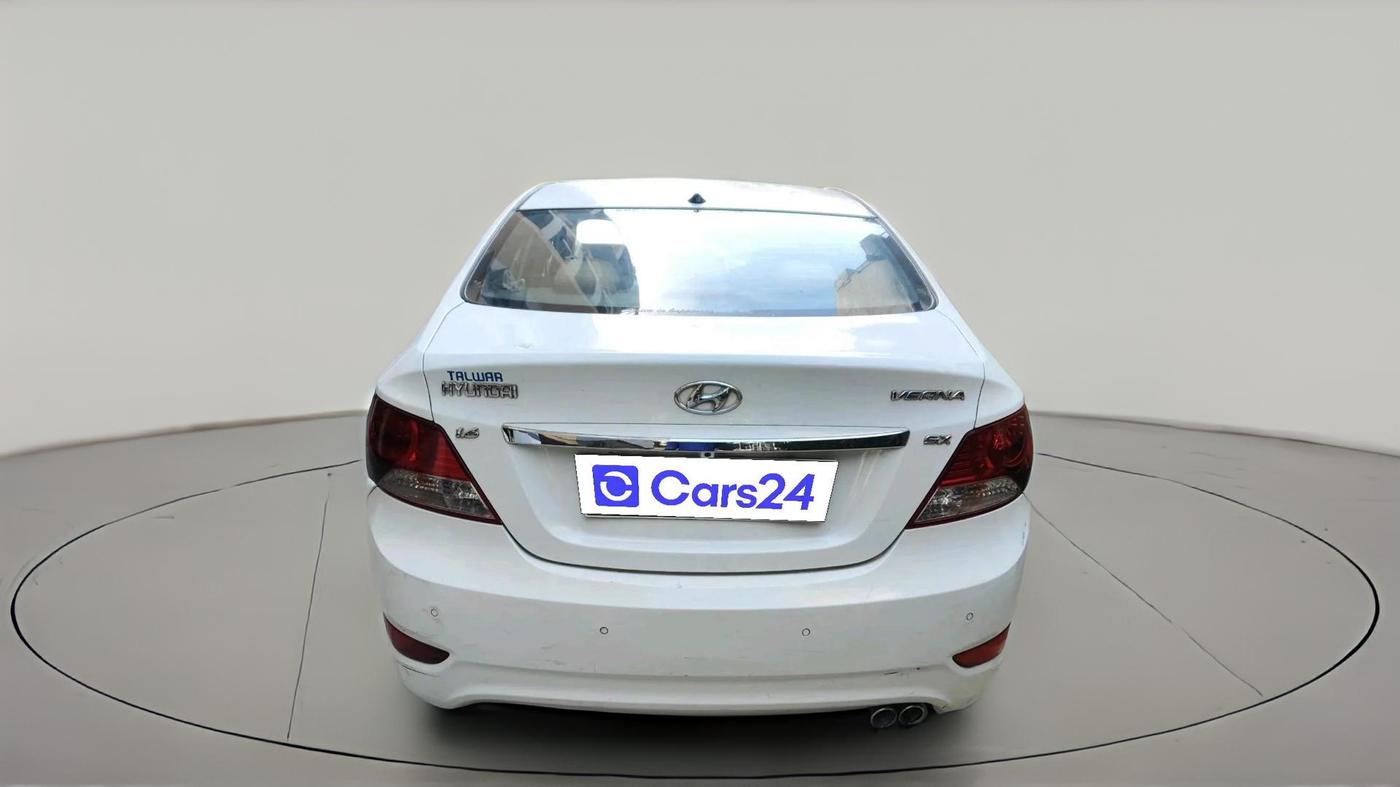 2011 Hyundai Verna FLUIDIC 1.6 VTVT SX, Petrol, Manual, 1,12,561 km, exterior