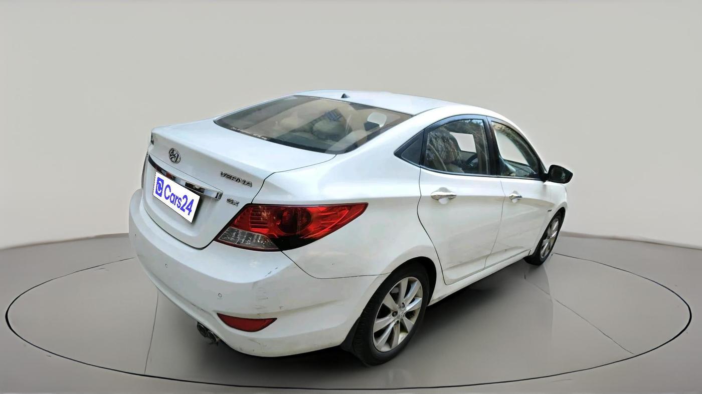 2011 Hyundai Verna FLUIDIC 1.6 VTVT SX, Petrol, Manual, 1,12,561 km, exterior