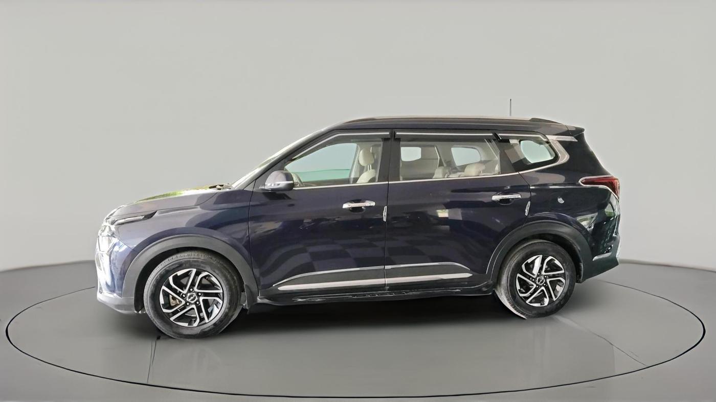 2023 KIA CARENS LUXURY PLUS 1.5 PETROL DCT 7 STR, Petrol, Automatic, 52,168 km, exterior