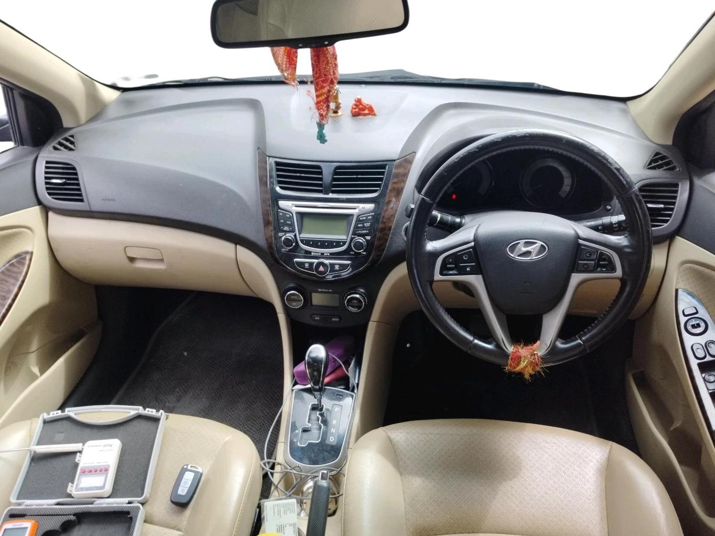 2012 Hyundai Verna FLUIDIC 1.6 VTVT SX AT, Petrol, Automatic, 63,479 km, interior