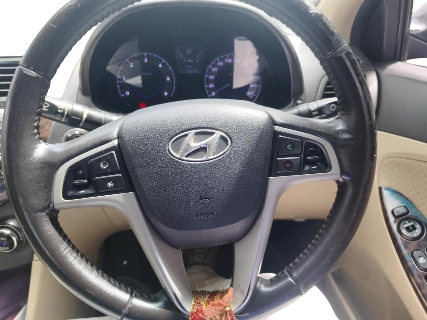 2012 Hyundai Verna FLUIDIC 1.6 VTVT SX AT, Petrol, Automatic, 63,479 km, interior