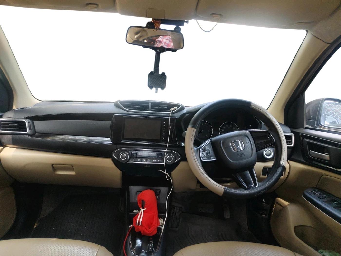 2019 Honda Amaze 1.5L I-DTEC VX CVT, Diesel, Automatic, 1,13,589 km, interior