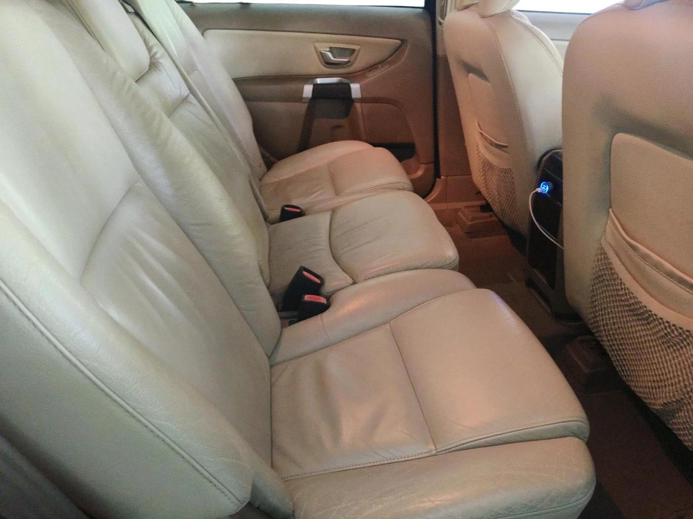 2013 Volvo XC 90 D5 AWD, Diesel, Automatic, 91,175 km, interior