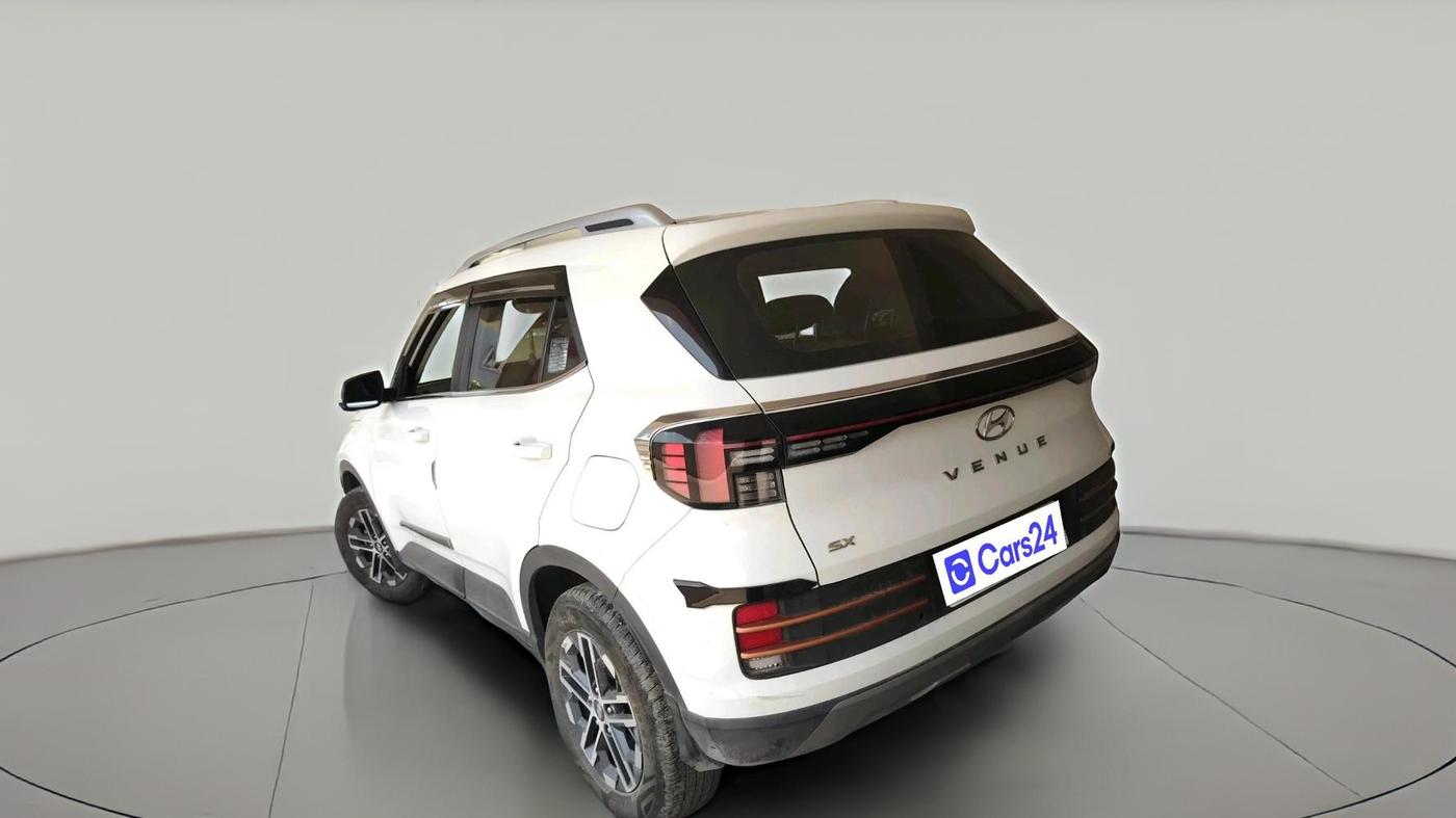 2023 Hyundai VENUE SX 1.2 PETROL, Petrol, Manual, 23,101 km, exterior