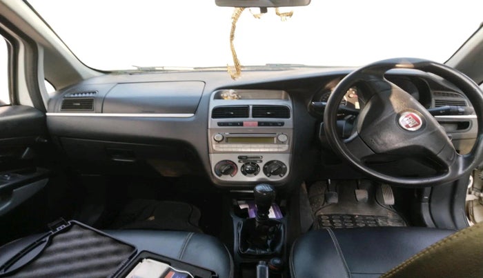 2012 Fiat Grand Punto ACTIVE 1.3, Diesel, Manual, 2,10,099 km, interior