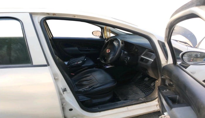 2012 Fiat Grand Punto ACTIVE 1.3, Diesel, Manual, 2,10,099 km, interior