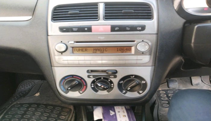 2012 Fiat Grand Punto ACTIVE 1.3, Diesel, Manual, 2,10,099 km, interior