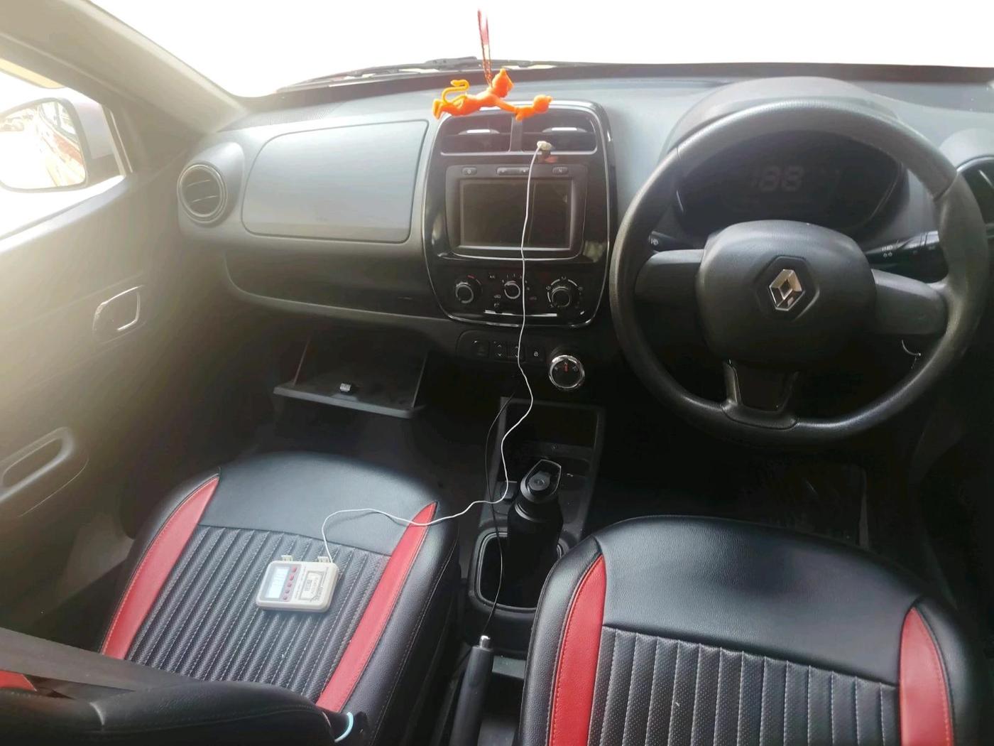2019 Renault Kwid RXT 1.0 AMT (O), Petrol, Automatic, 64,781 km, interior