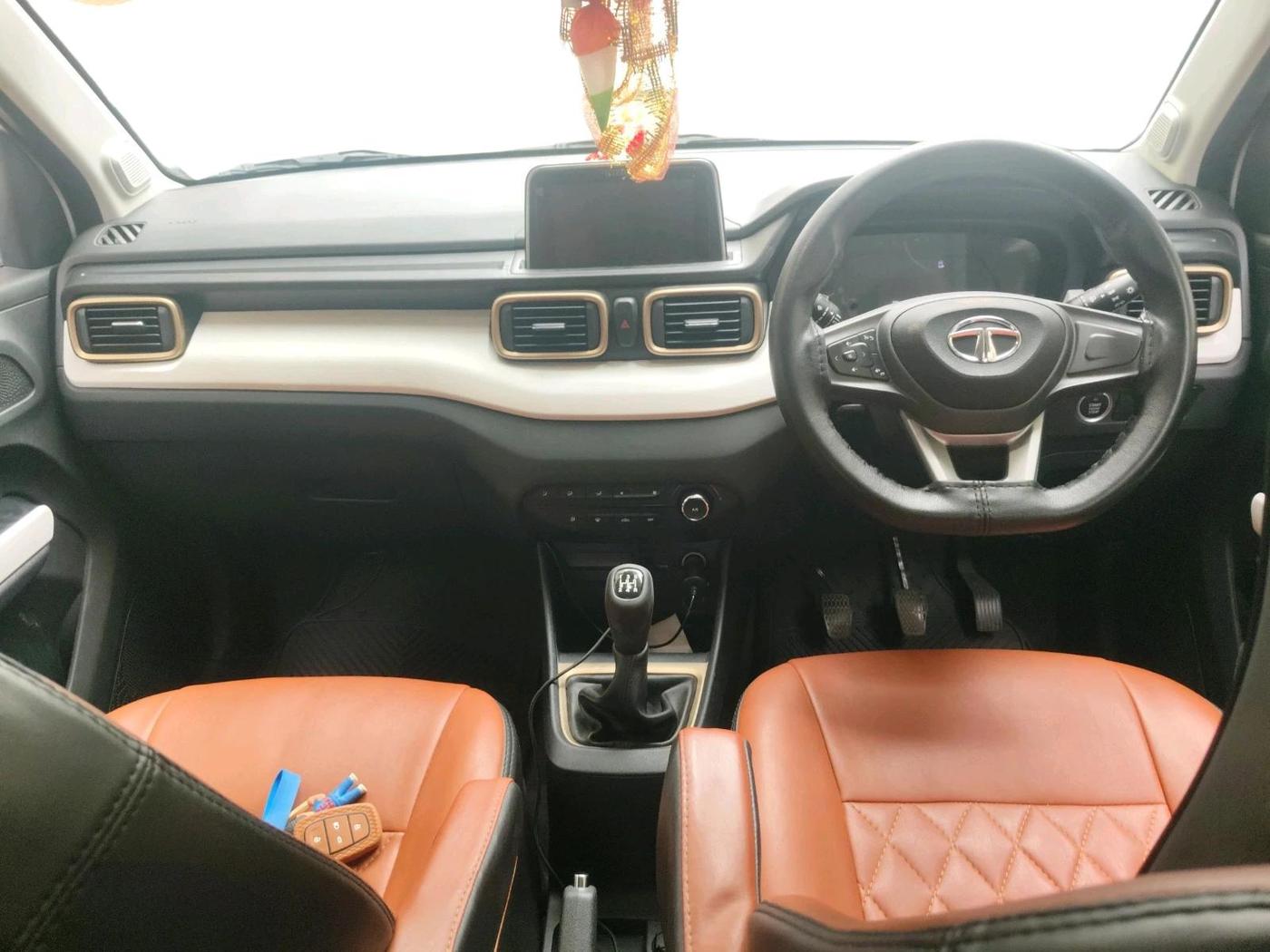 2023 Tata PUNCH ACCOMPLISHED DAZZLE SUNROOF CNG MT, CNG, Manual, 47,558 km, interior