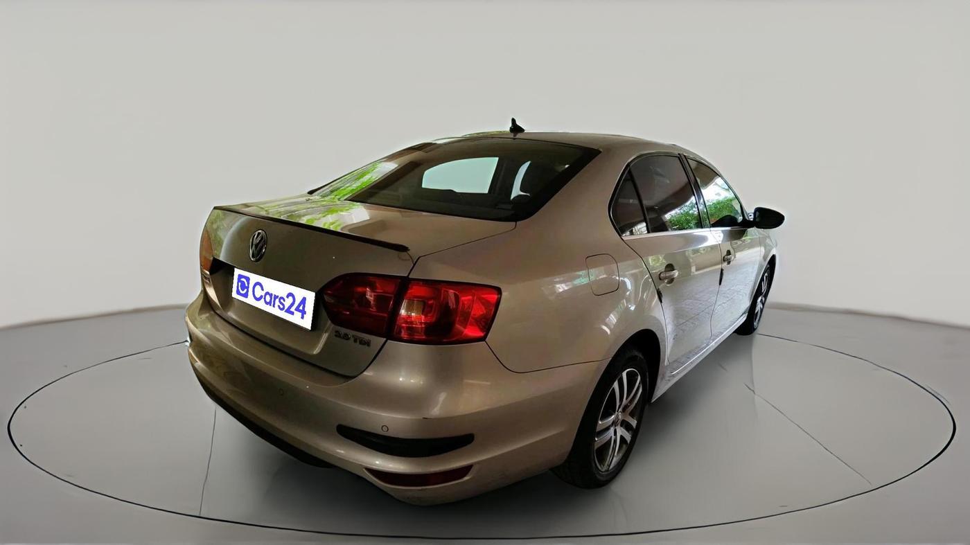 2011 Volkswagen Jetta HIGHLINE TDI AT, Diesel, Automatic, 1,29,620 km, exterior