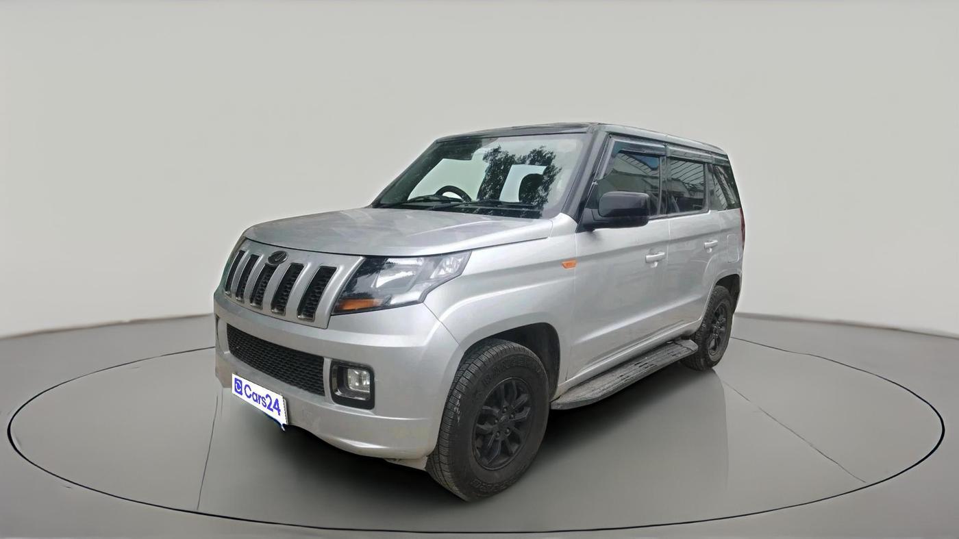2018 Mahindra TUV300 T10, Diesel, Manual, 1,52,012 km, exterior