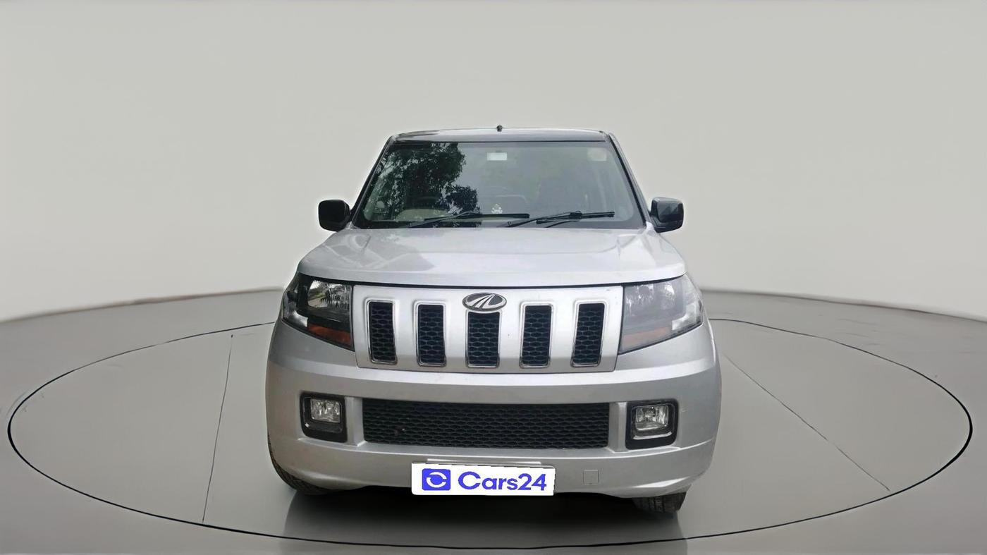2018 Mahindra TUV300 T10, Diesel, Manual, 1,52,012 km, exterior