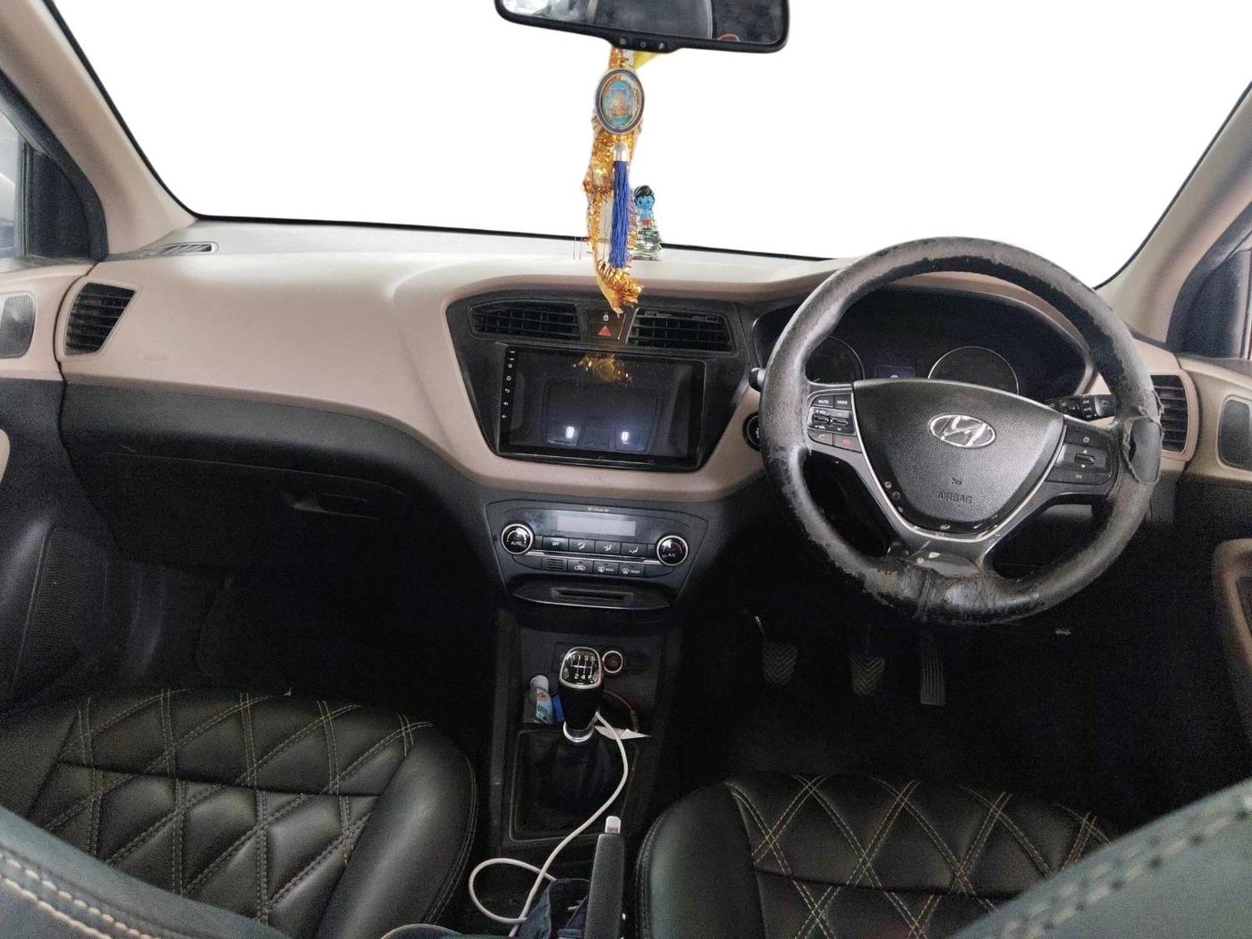 2015 Hyundai Elite i20 ASTA 1.4 CRDI, Diesel, Manual, 1,16,540 km, interior