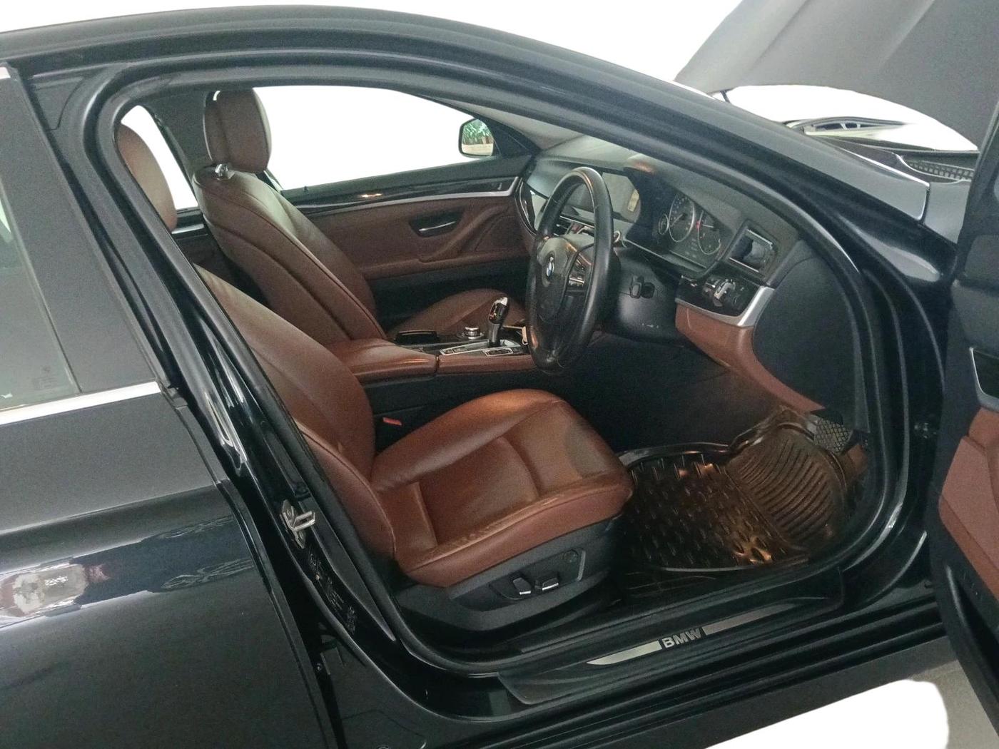 2013 BMW 5 Series 520D 2.0, Diesel, Automatic, 65,263 km, interior