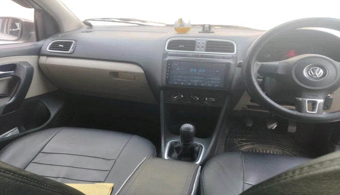 2012 Volkswagen Polo HIGHLINE DIESEL, Diesel, Manual, 1,29,802 km, interior