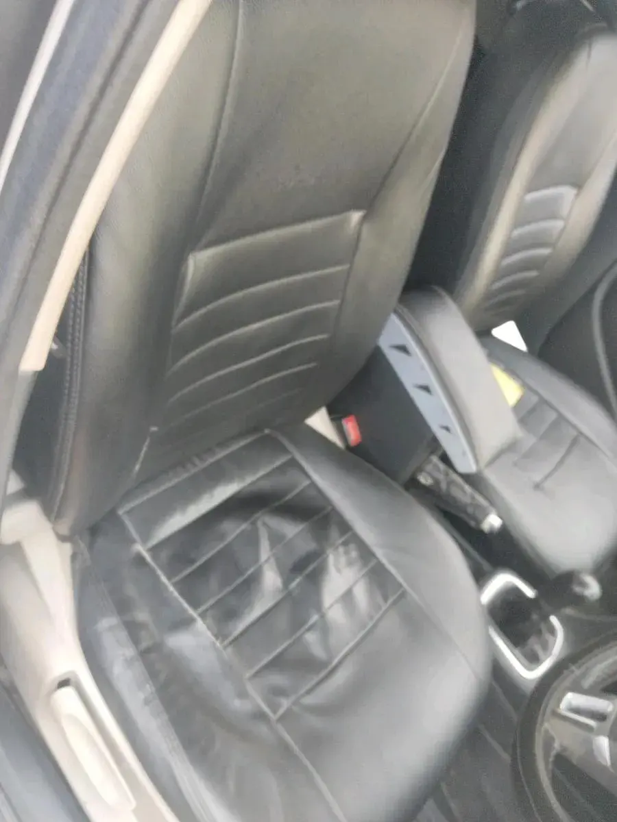 2012 Volkswagen Polo HIGHLINE DIESEL, Diesel, Manual, 1,29,802 km, interior