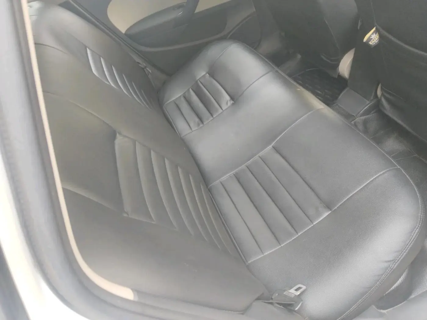 2012 Volkswagen Polo HIGHLINE DIESEL, Diesel, Manual, 1,29,802 km, interior