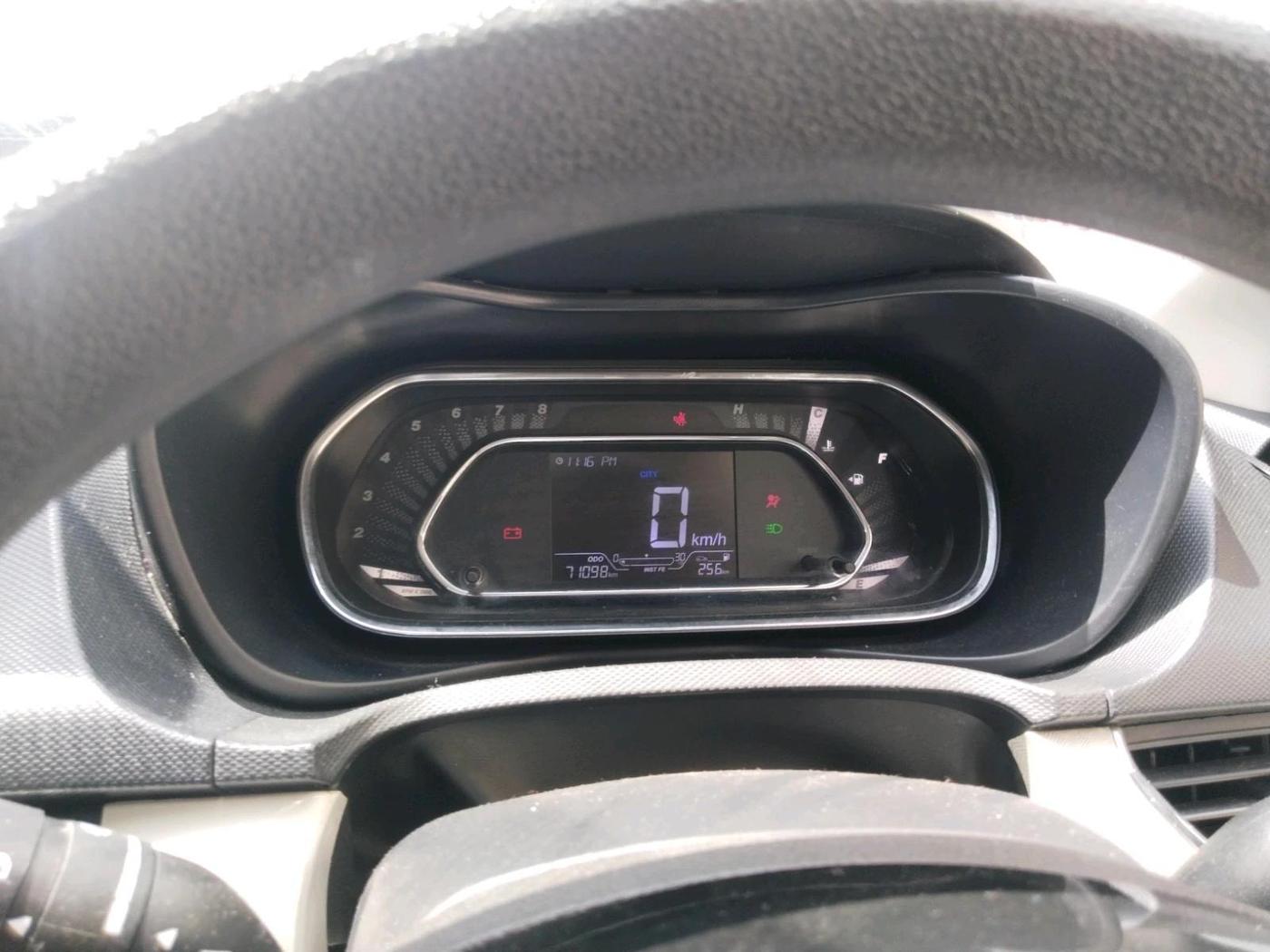 2022 Tata NEXON XZ PLUS DIESEL, Diesel, Manual, 73,000 km, interior