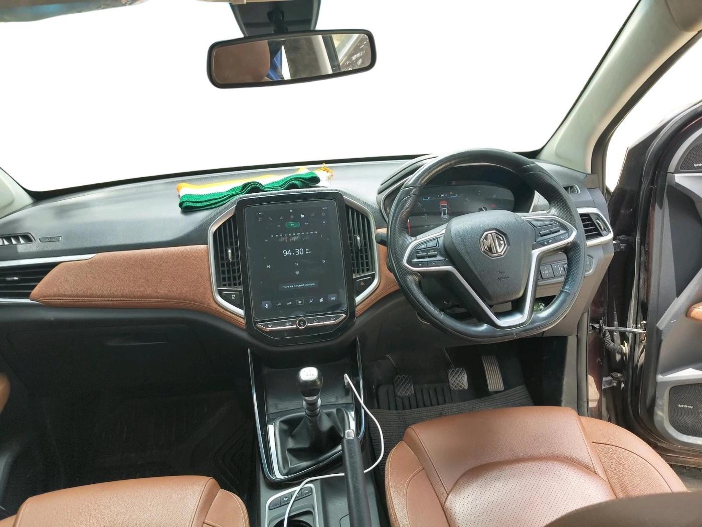 2021 MG HECTOR PLUS SHARP 2.0 DIESEL TURBO MT 6-STR, Diesel, Manual, 1,16,430 km, interior