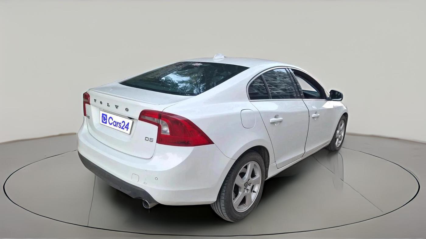 2013 Volvo S60 SUMMUM D5, Diesel, Automatic, 1,08,754 km, exterior