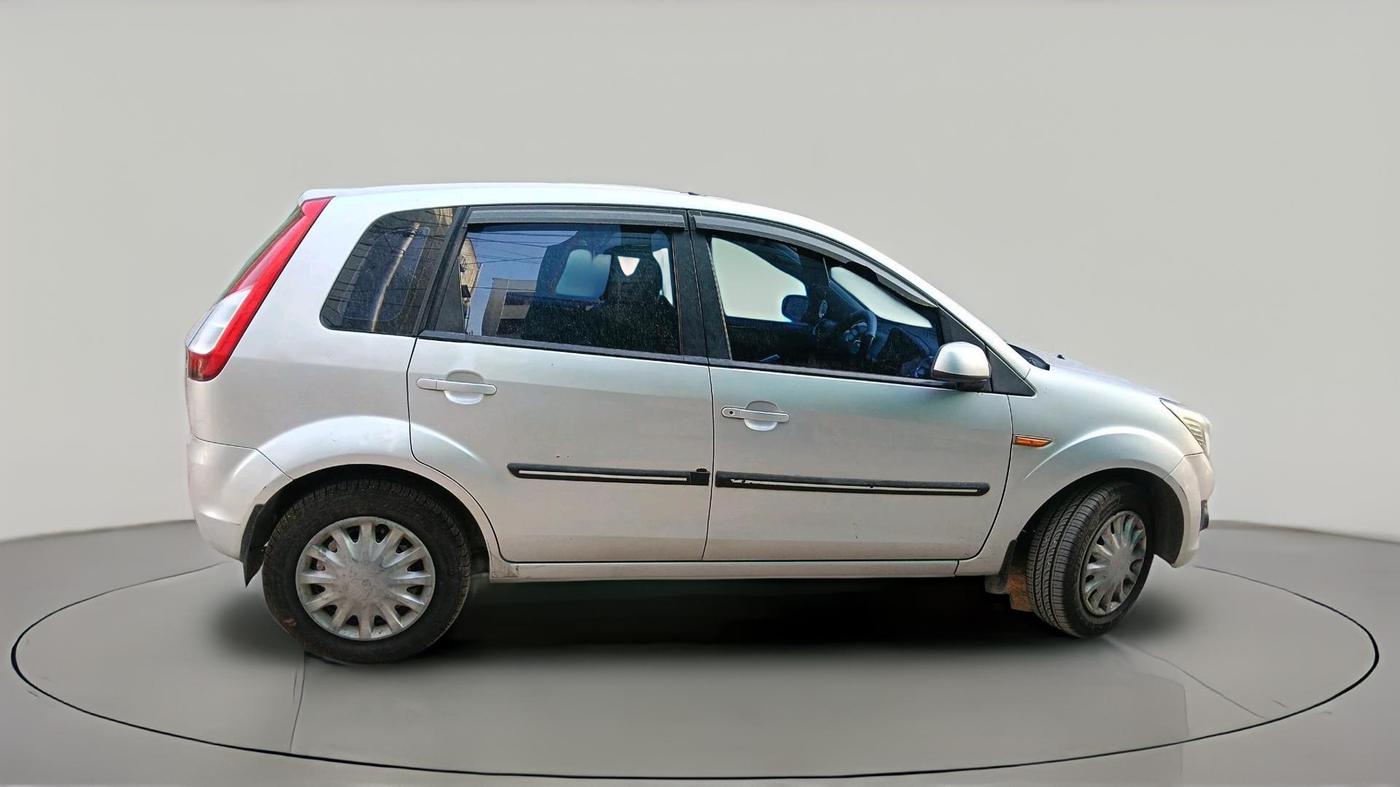 2013 Ford Figo ZXI 1.2 PETROL, Petrol, Manual, 1,10,072 km, exterior