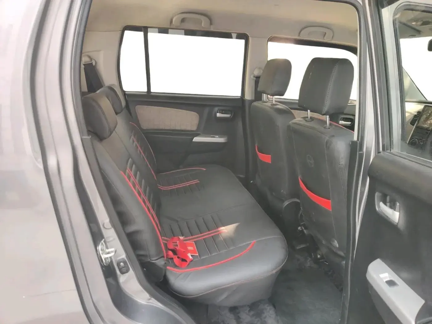 2014 Maruti Wagon R 1.0 VXI, Petrol, Manual, 36,048 km, interior