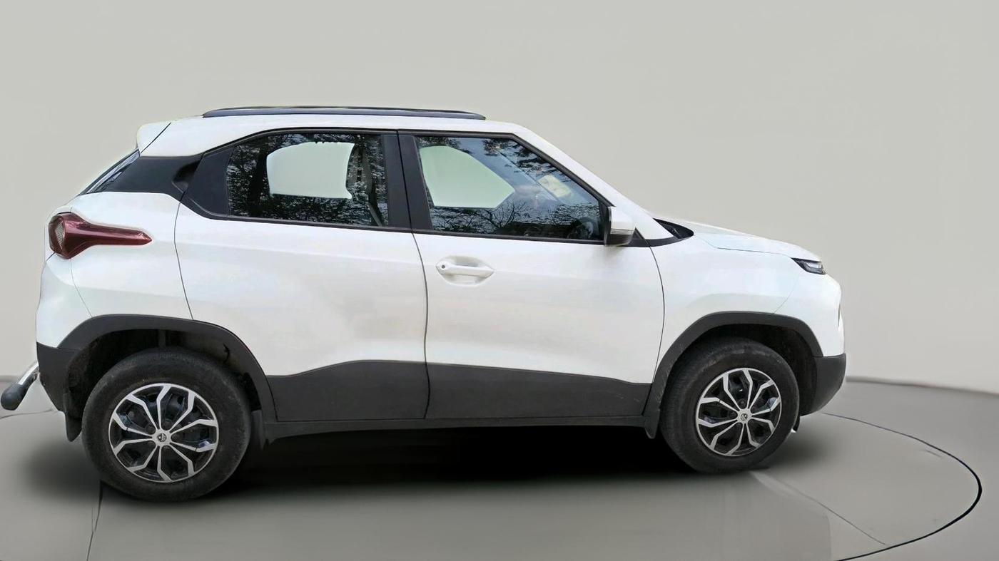 2025 Tata PUNCH ADVENTURE AMT, Petrol, Automatic, 38,858 km, exterior
