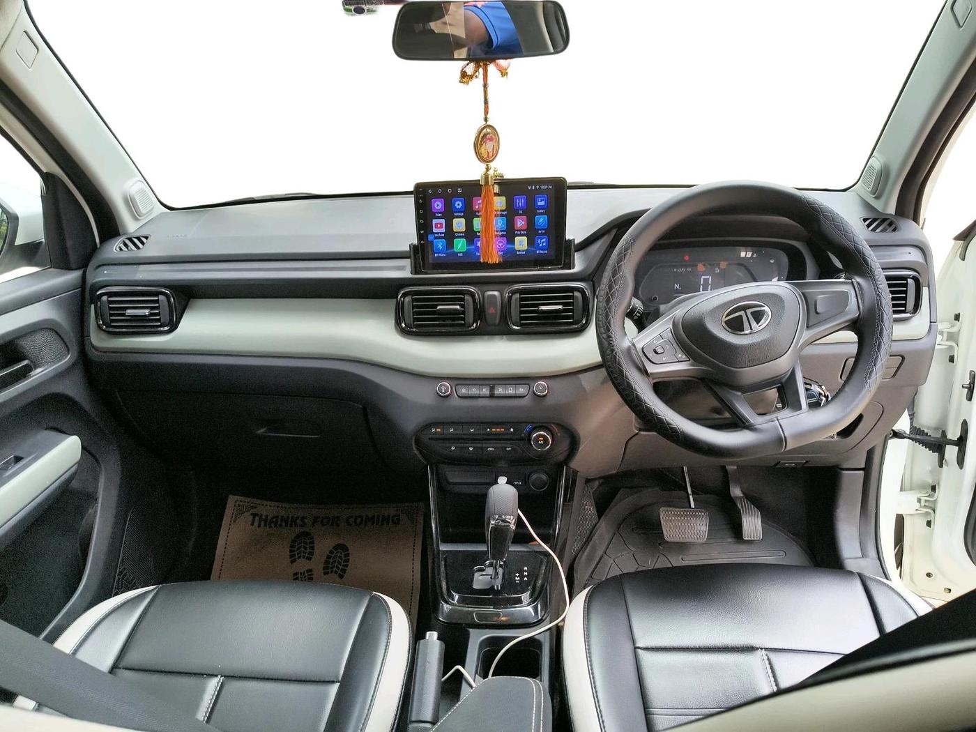 2025 Tata PUNCH ADVENTURE AMT, Petrol, Automatic, 38,858 km, interior