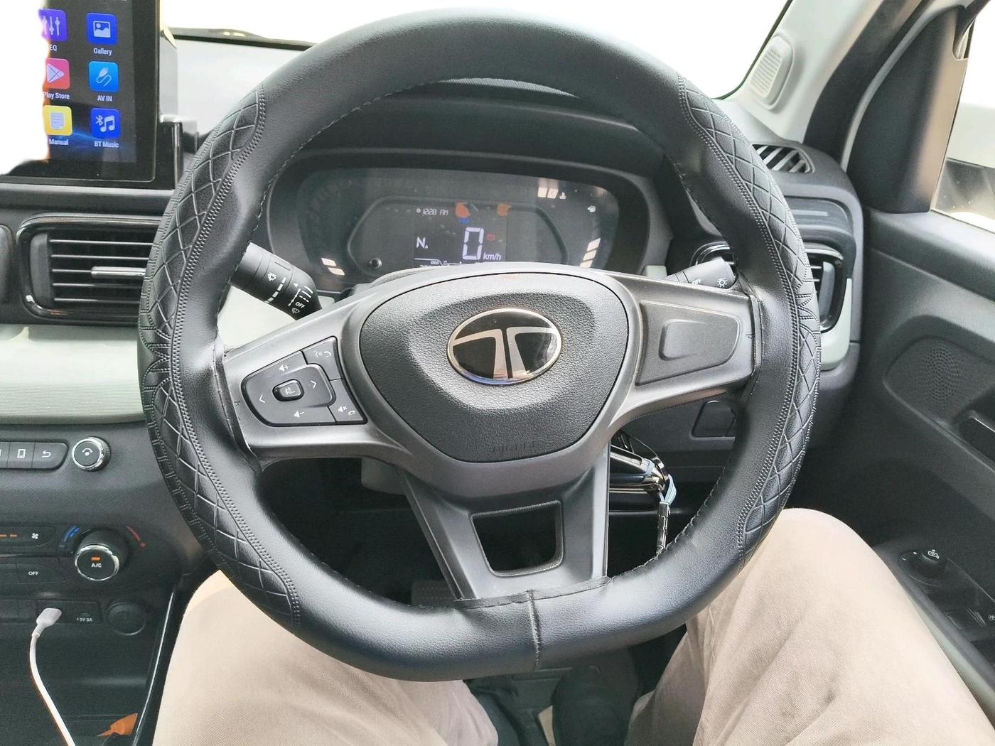 2025 Tata PUNCH ADVENTURE AMT, Petrol, Automatic, 38,858 km, interior