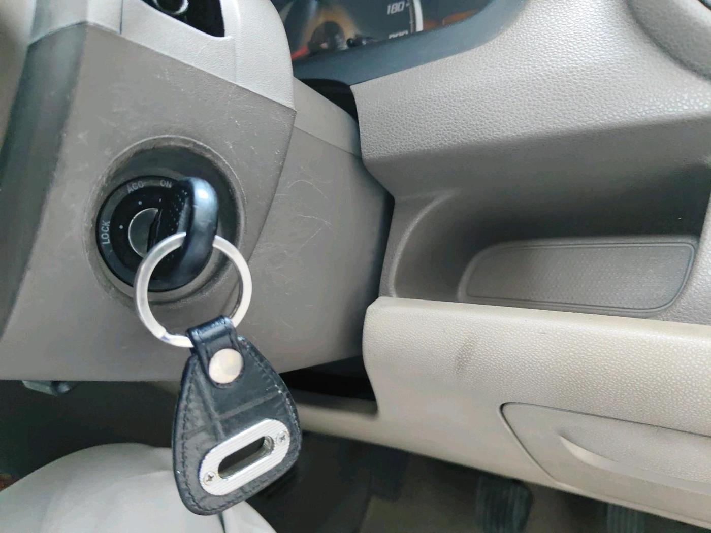 2013 Chevrolet Sail UVA 1.2 LS, Petrol, Manual, 43,040 km, interior