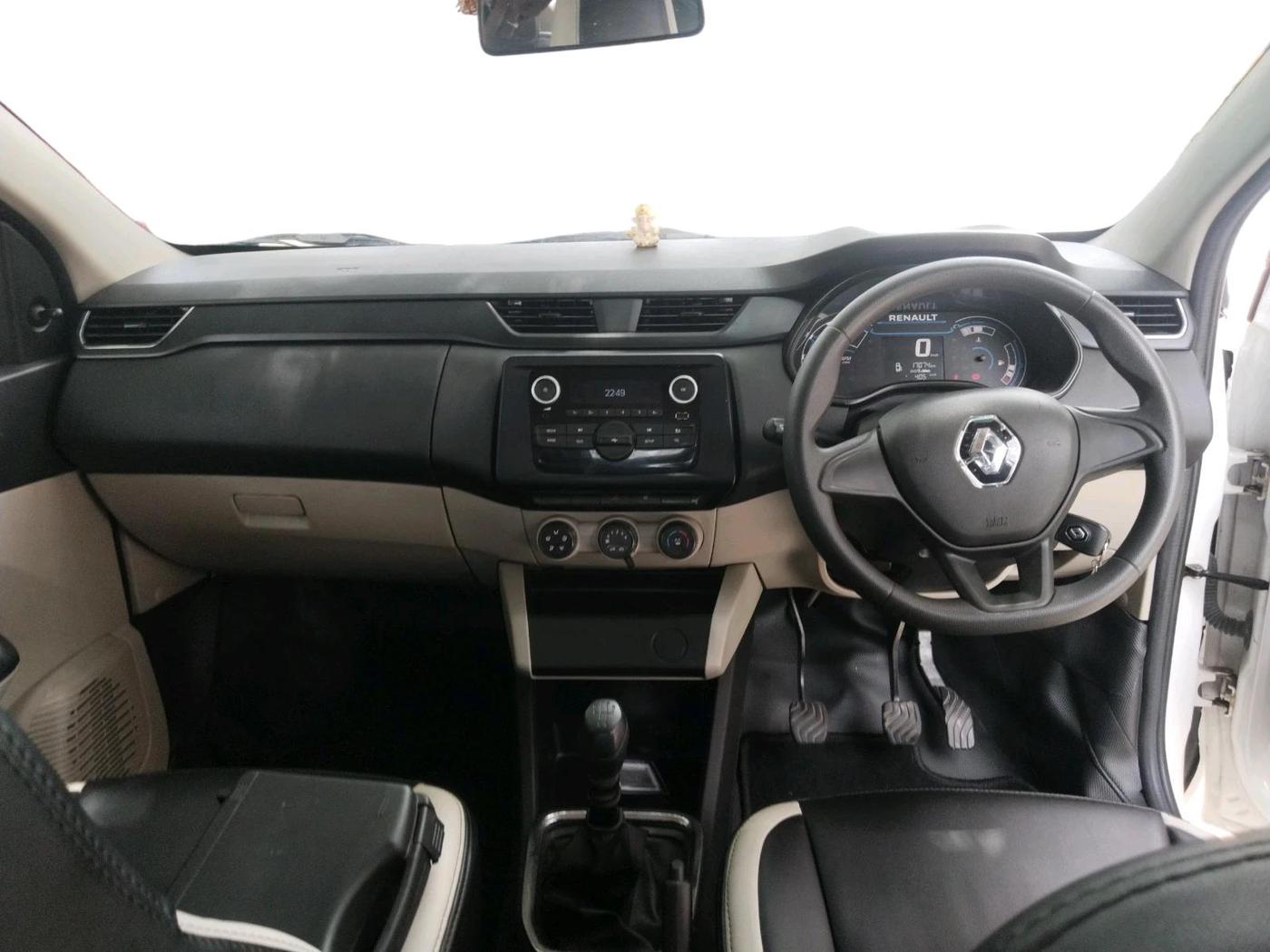 2022 Renault TRIBER RXL MT, Petrol, Manual, 17,074 km, interior