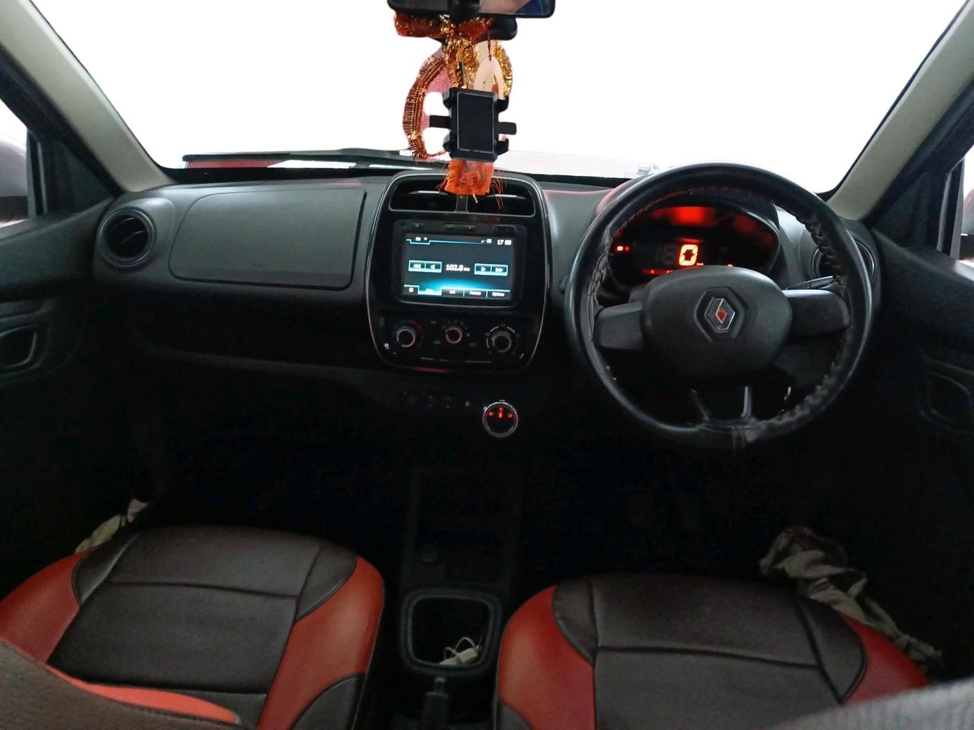 2017 Renault Kwid RXT 1.0 AMT, Petrol, Automatic, 83,531 km, interior