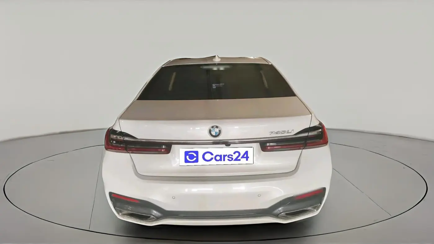 2021 BMW 7 Series 740Li M SPORT, Petrol, Automatic, 28,532 km, exterior