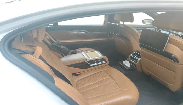 2021 BMW 7 Series 740Li M SPORT, Petrol, Automatic, 28,532 km, interior
