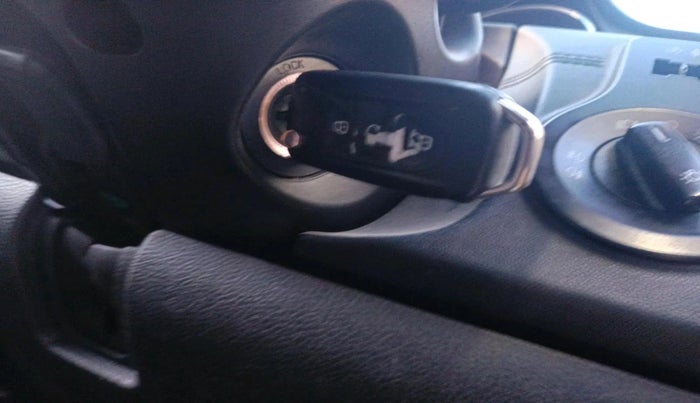 2017 Tata Hexa XT 4X2 7 STR, Diesel, Manual, 89,028 km, interior