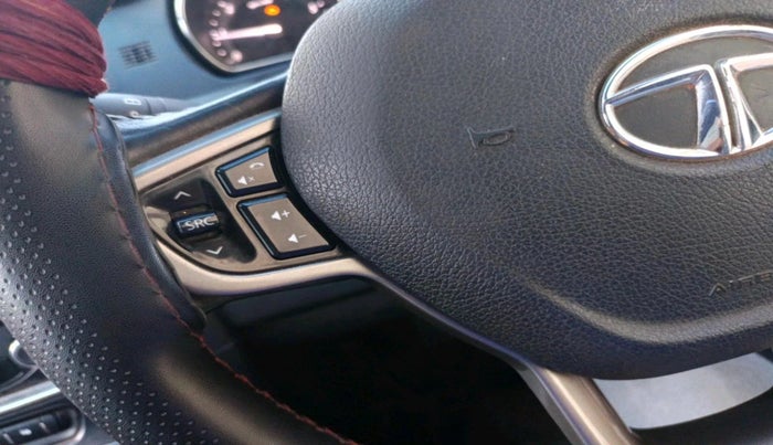 2017 Tata Hexa XT 4X2 7 STR, Diesel, Manual, 89,028 km, interior