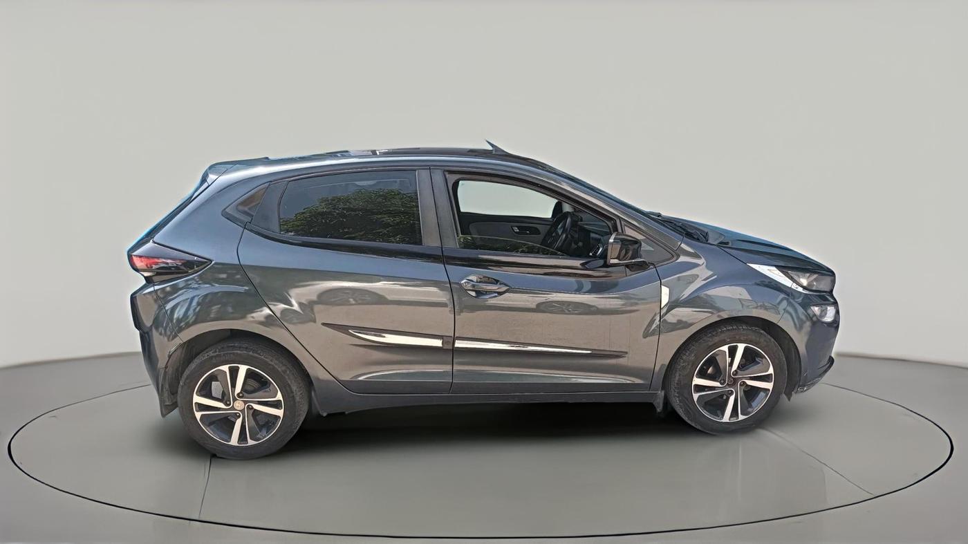 2020 Tata ALTROZ XZ PETROL, Petrol, Manual, 1,11,311 km, exterior