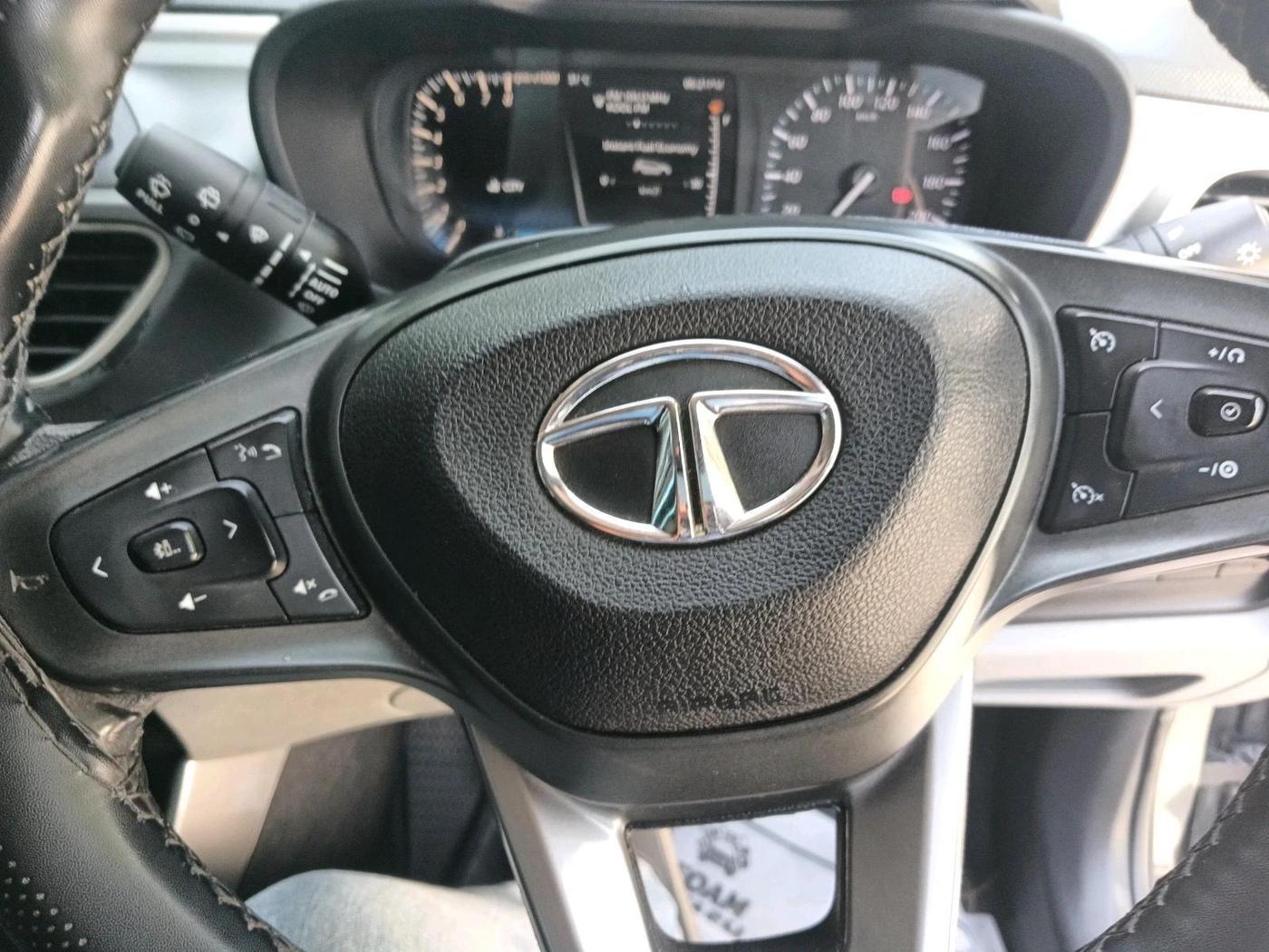 2020 Tata ALTROZ XZ PETROL, Petrol, Manual, 1,11,311 km, interior