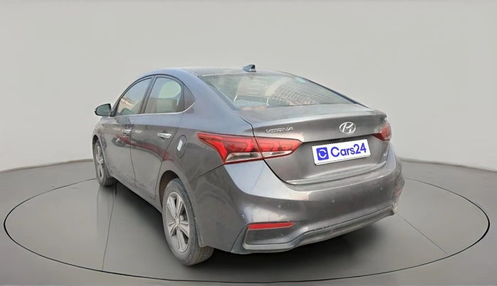 2017 Hyundai Verna 1.6 SX (O) CRDI MT, Diesel, Manual, 1,62,809 km, exterior