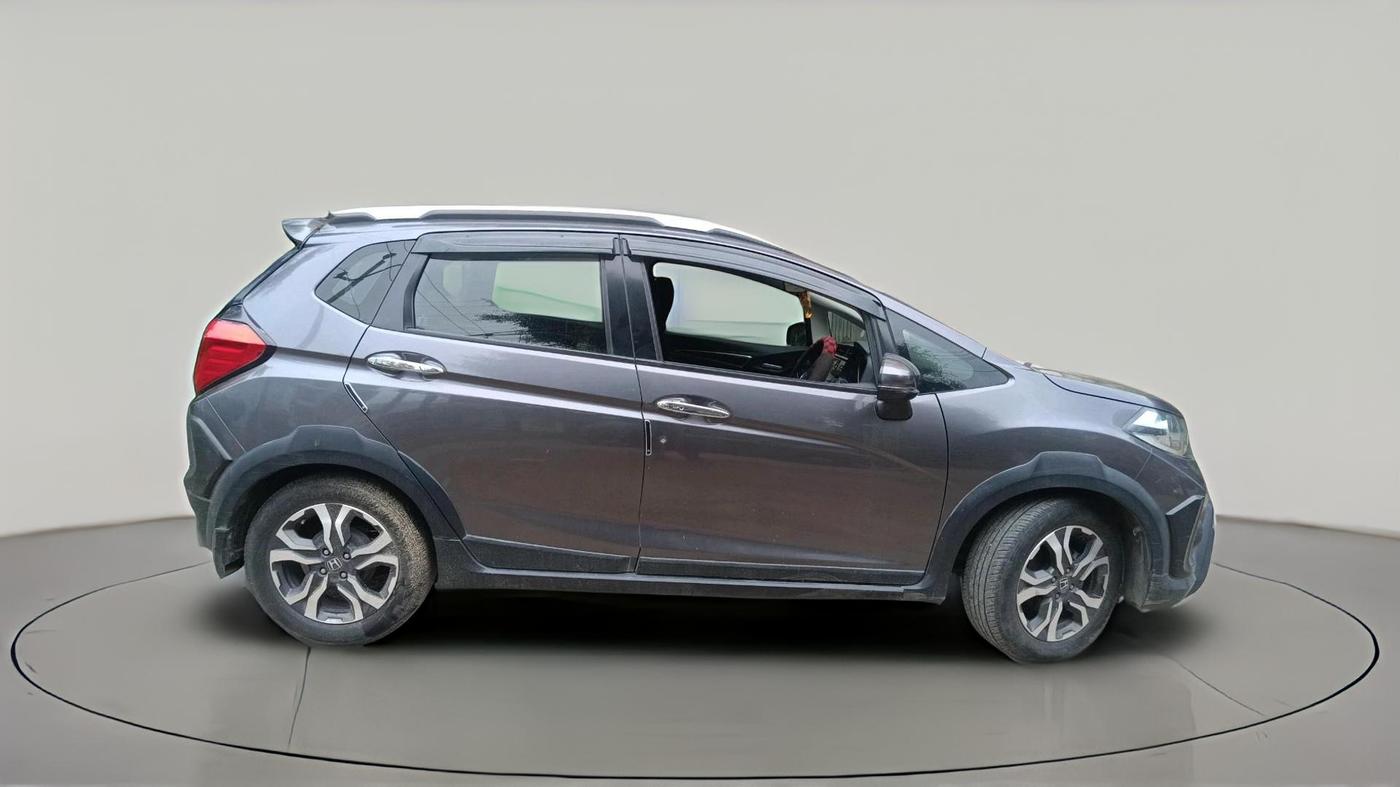 2017 Honda WR-V 1.5L I-DTEC VX MT, Diesel, Manual, 77,133 km, exterior