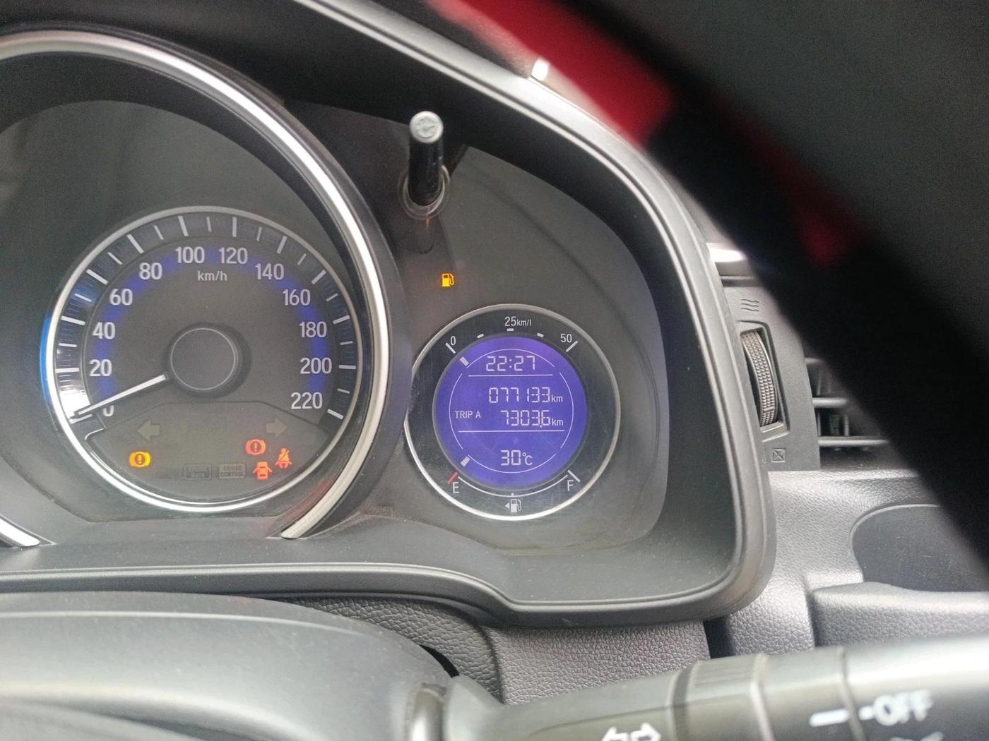 2017 Honda WR-V 1.5L I-DTEC VX MT, Diesel, Manual, 77,133 km, interior