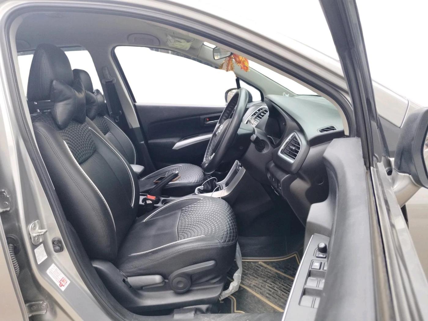 2021 Maruti S Cross ZETA 1.5, Petrol, Manual, 77,815 km, interior