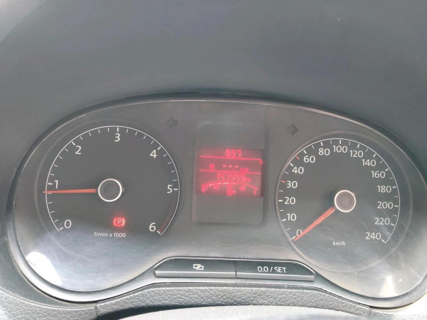 2014 Volkswagen Polo HIGHLINE DIESEL, Diesel, Manual, 1,47,449 km, interior