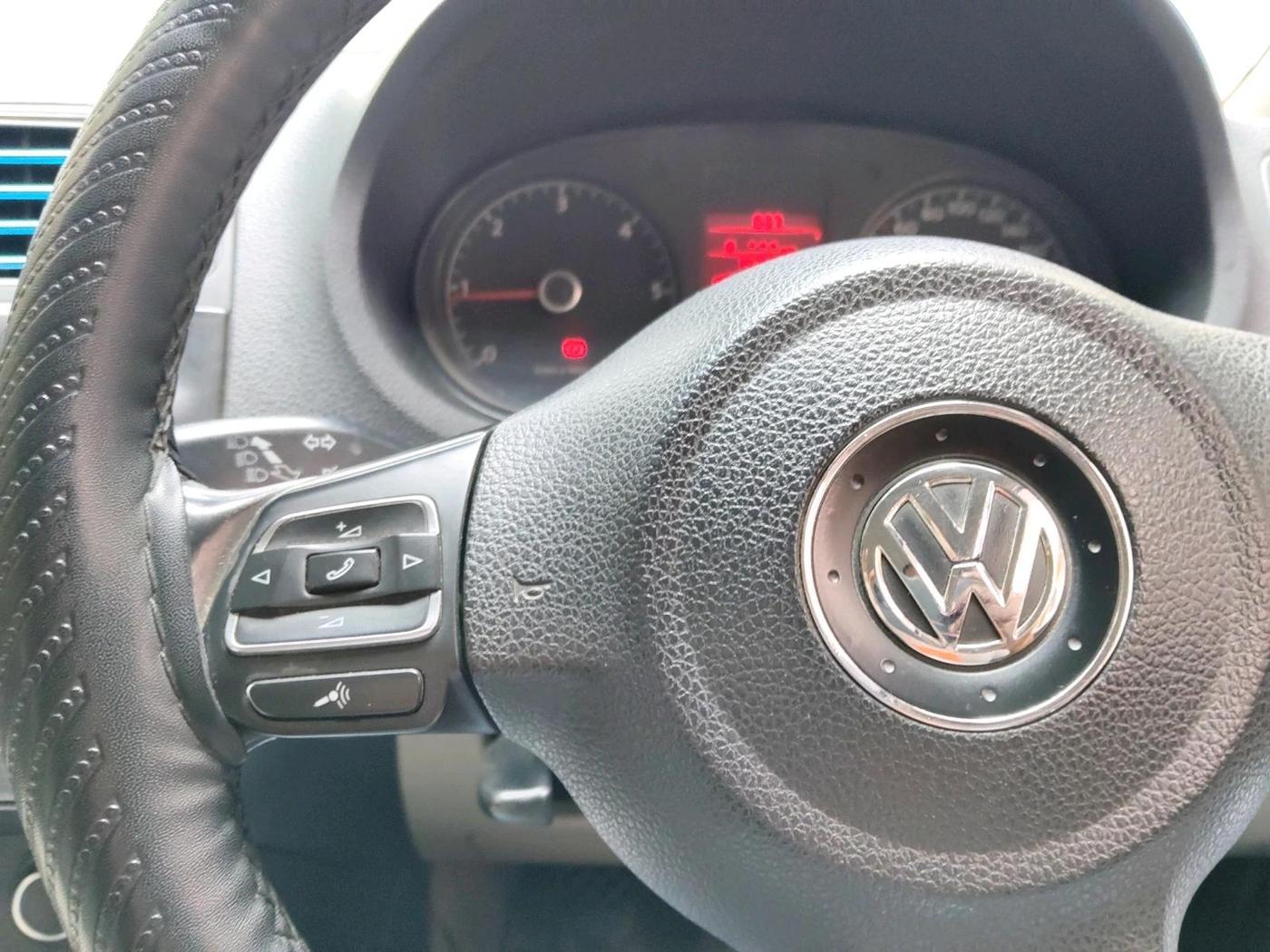 2014 Volkswagen Polo HIGHLINE DIESEL, Diesel, Manual, 1,47,449 km, interior