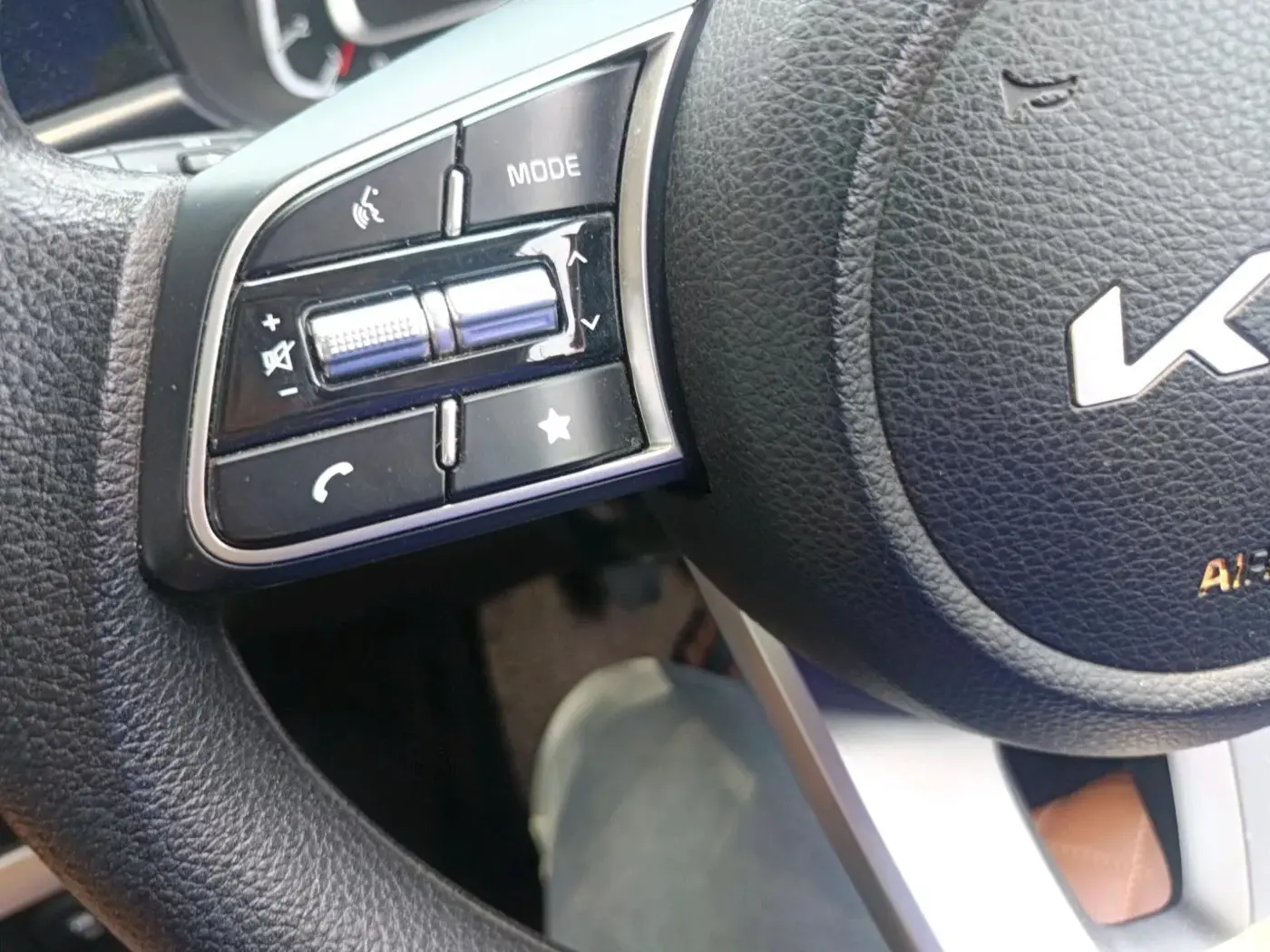 2025 KIA SONET HTK (O) 1.5 Diesel MT, Diesel, Manual, 7,936 km, interior