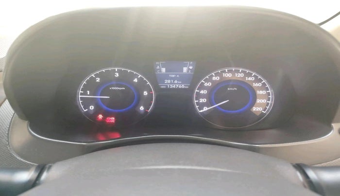 2012 Hyundai Verna FLUIDIC 1.6 CRDI SX, Diesel, Manual, 1,34,765 km, interior