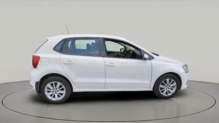 2016 Volkswagen Polo HIGHLINE1.5L, Diesel, Manual, 95,262 km, exterior
