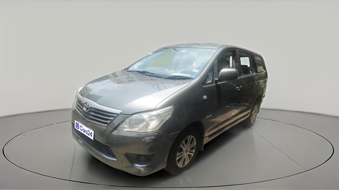 2012 Toyota Innova 2.5 GX 8 STR, Diesel, Manual, 1,69,861 km, exterior